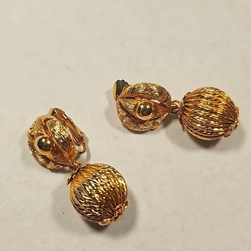 Vintage Coro Clipon Unique Earrings